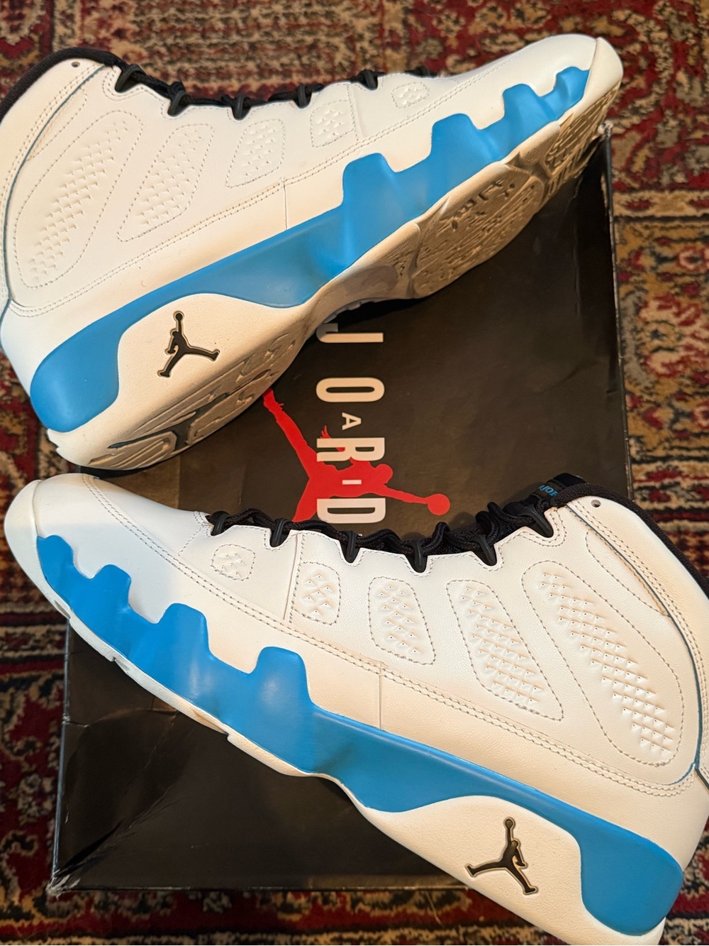 Jordan 9 Retro Powder Blue - Men’s High-Top Sneakers - White & Blue